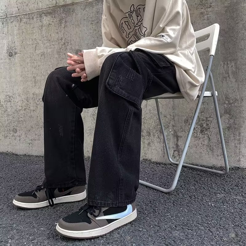 Men's Distressed Straight-Leg Cargo Jeans